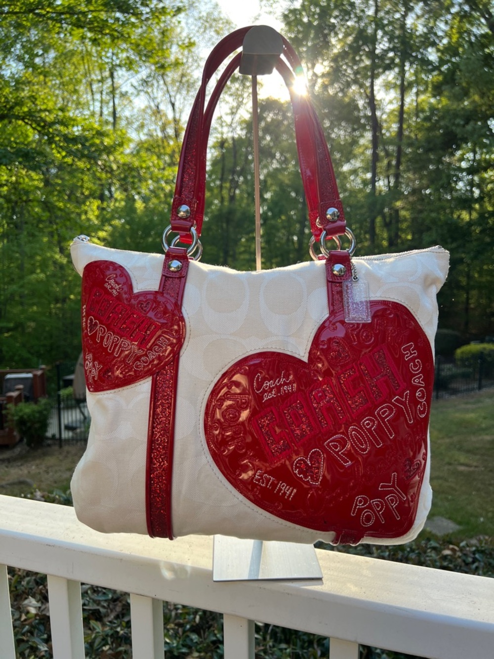 Coach Poppy RARE LIMITED EDITION Heart with Dust bag EUC - Picture 5 of 16